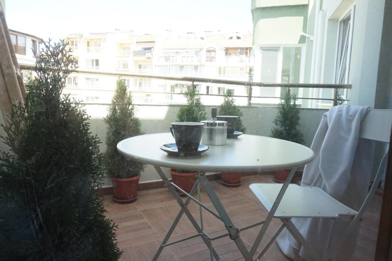 Bright, Comfortable And Cozy Apartment Burgas by Eksteriør bilde